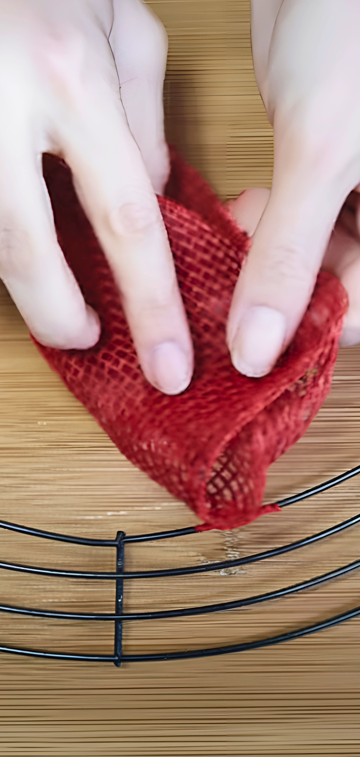 How to Make an Easy Fall Burlap Wreath