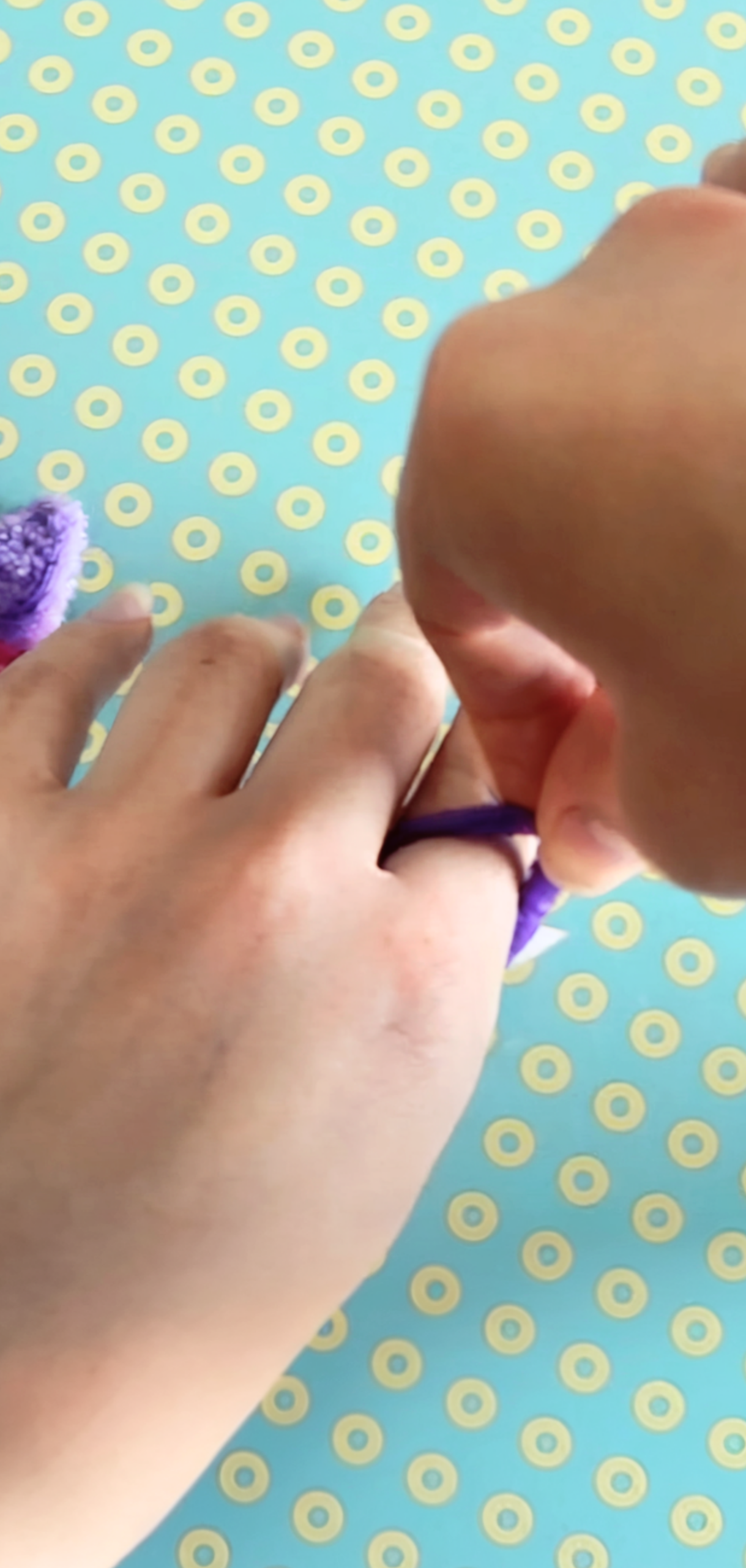 How to Make Pipe Cleaner Butterfly Rings