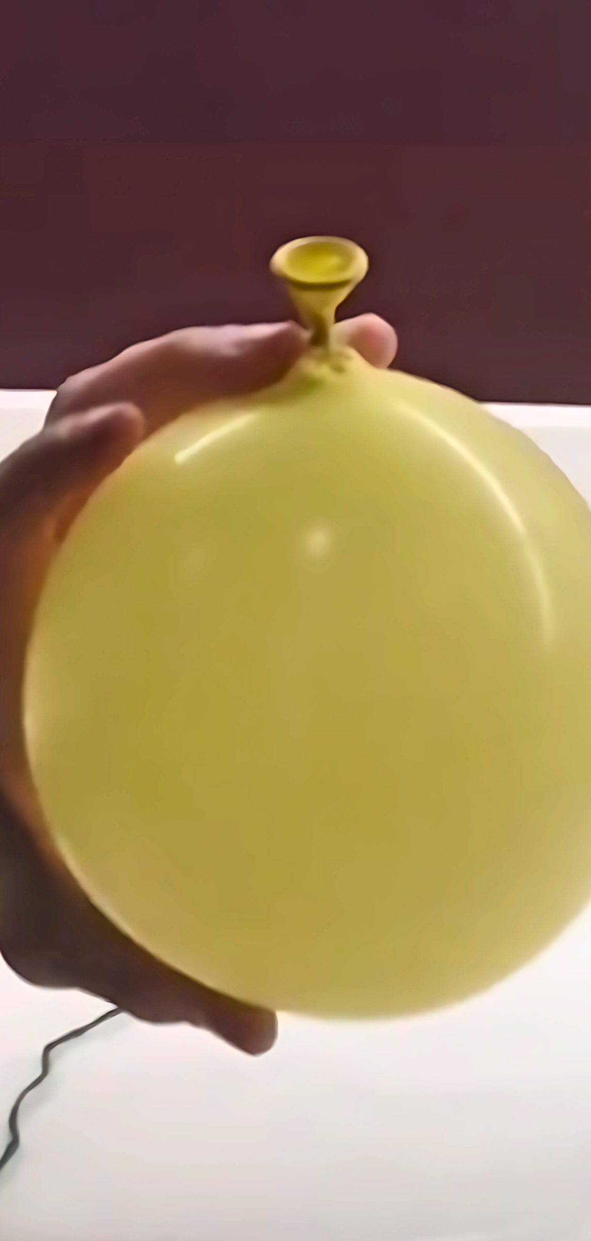 How to Make Yarn Pumpkins Using Balloons