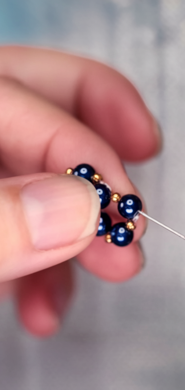 How To Make Beaded Friendship Bracelets In Under 2 Minutes