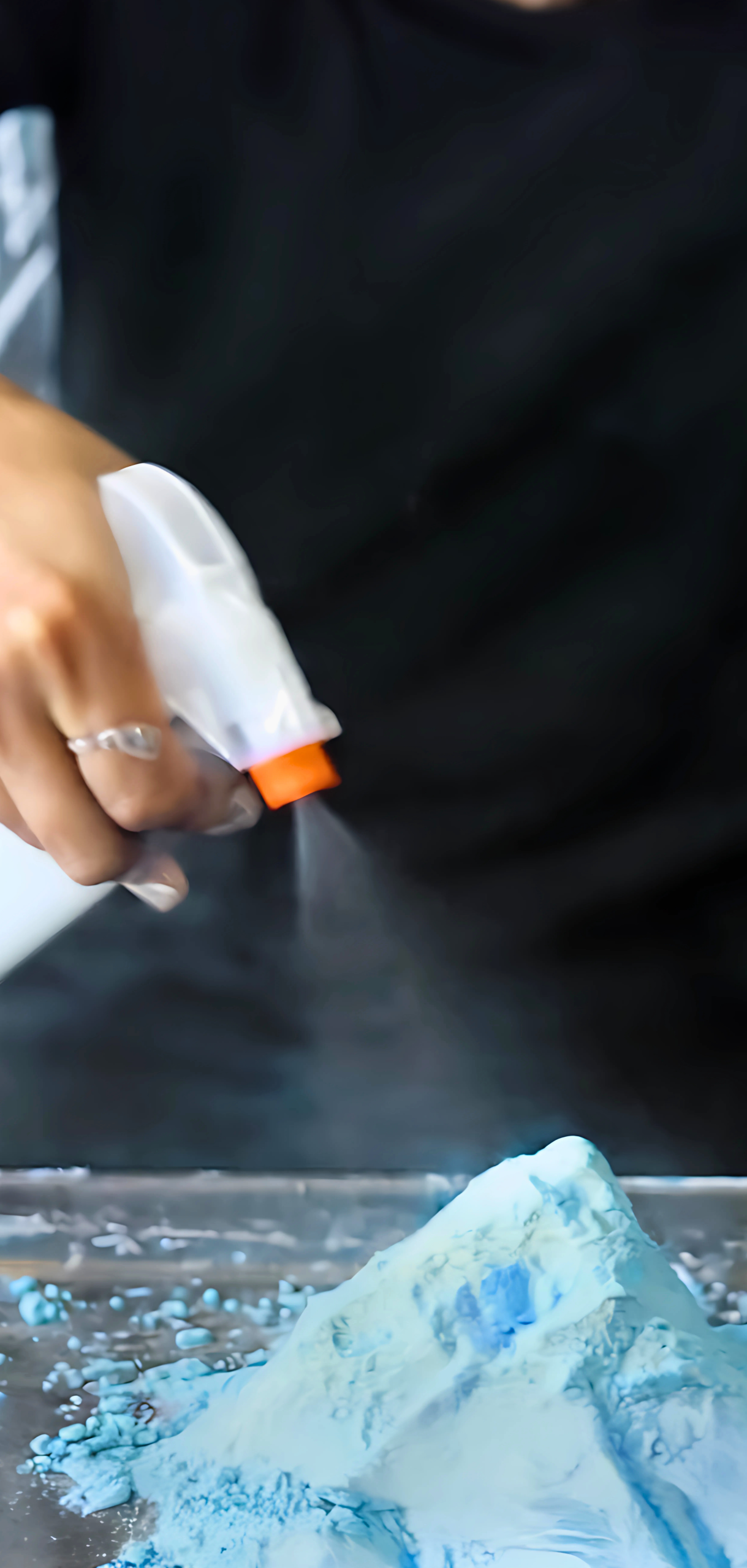 How to Make Moon Sand