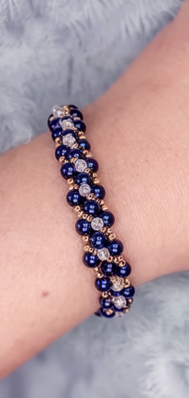 How To Make Beaded Friendship Bracelets In Under 2 Minutes