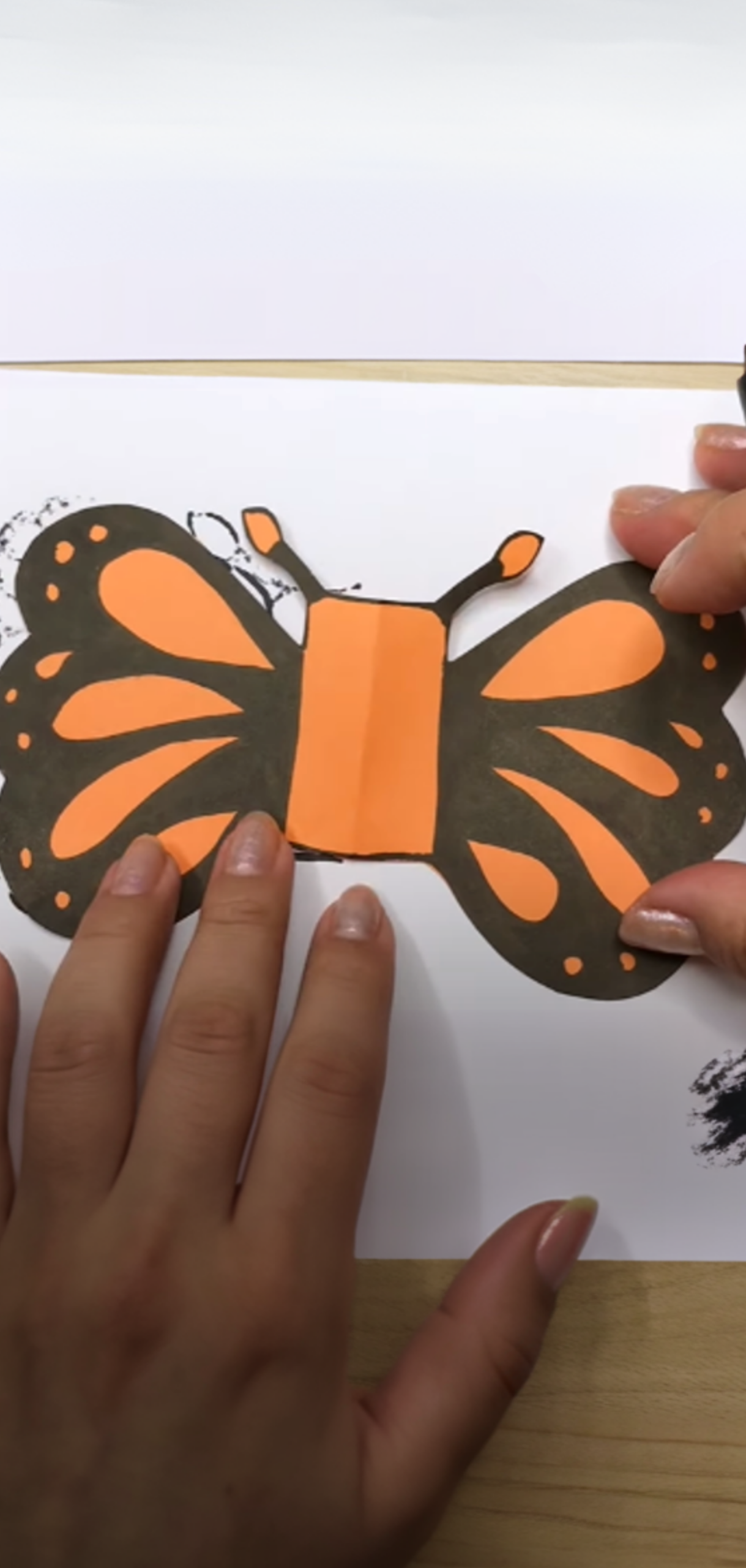 Easy Flapping Butterfly Craft