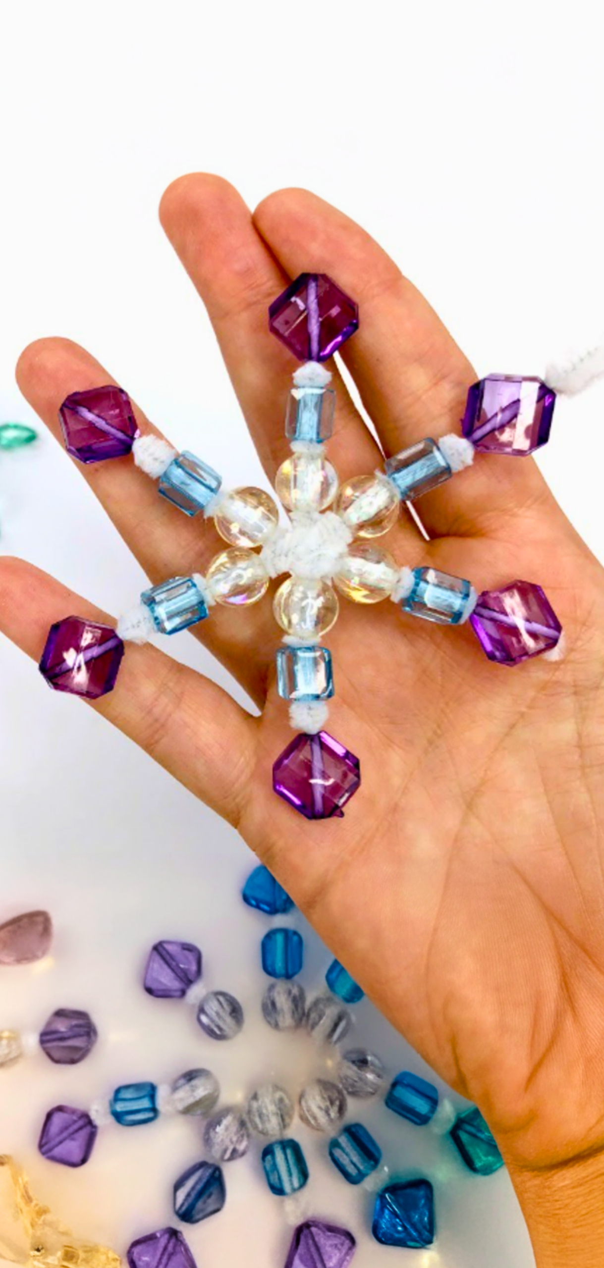 Quick Beaded Pipe Cleaner Snowflakes