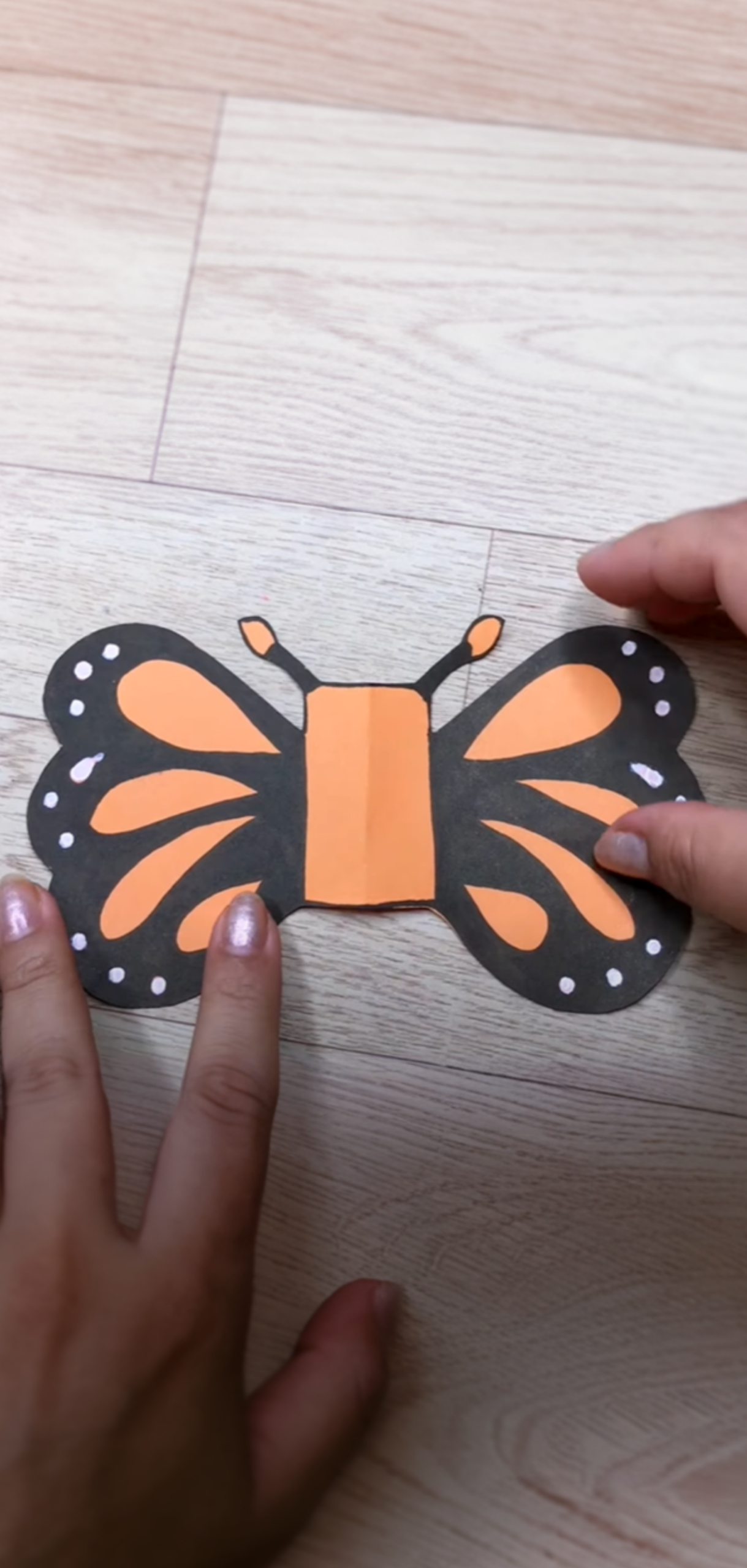 Easy Flapping Butterfly Craft