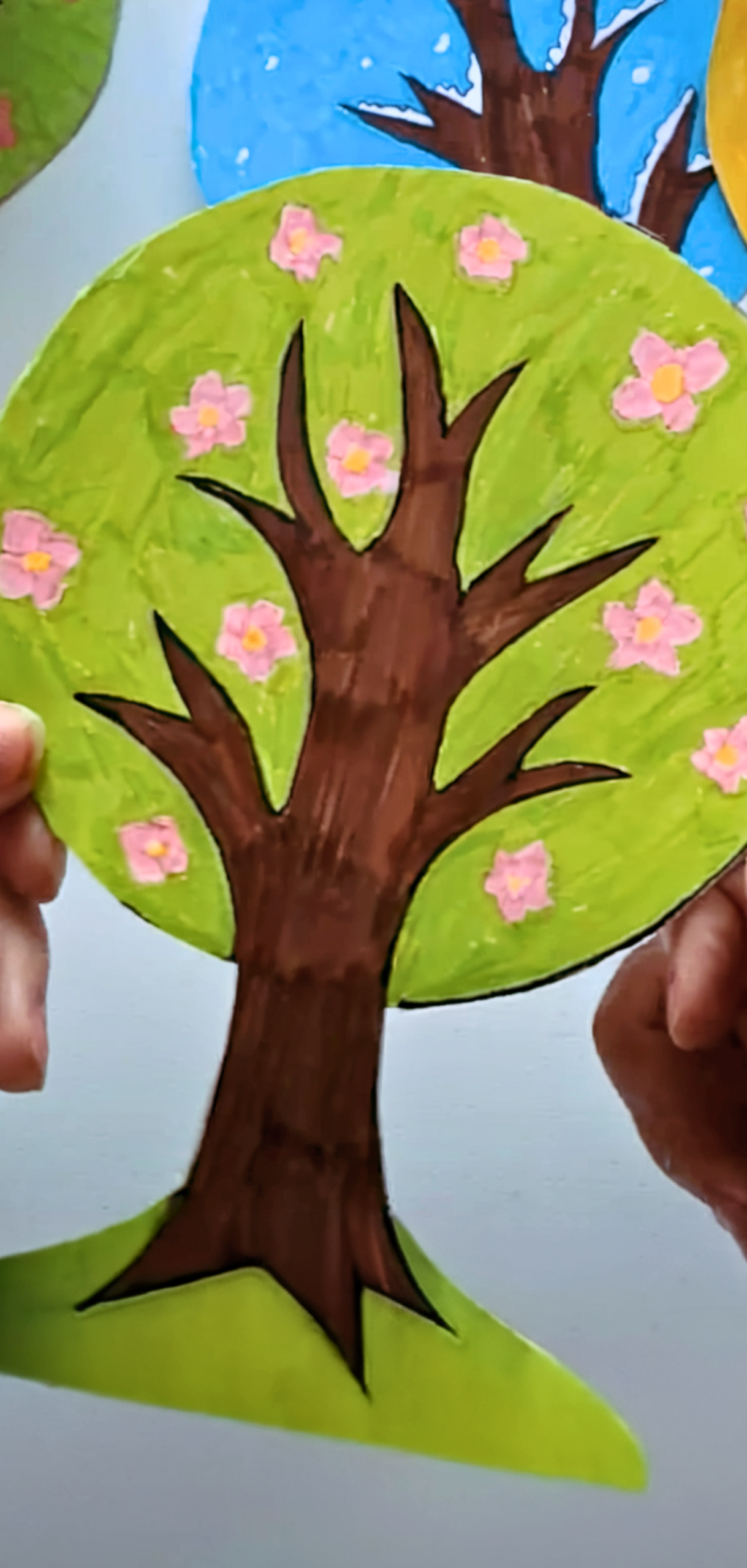 Beautiful Four Seasons Tree Craft